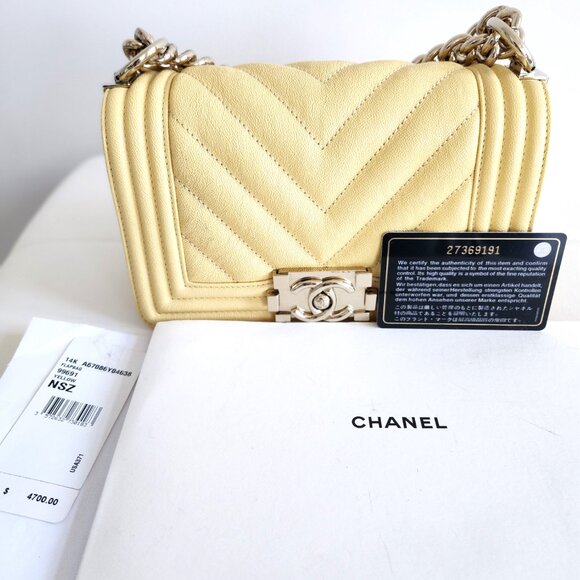Chanel Boy Bag Size Small Yellow Caviar - Picture 10 of 11